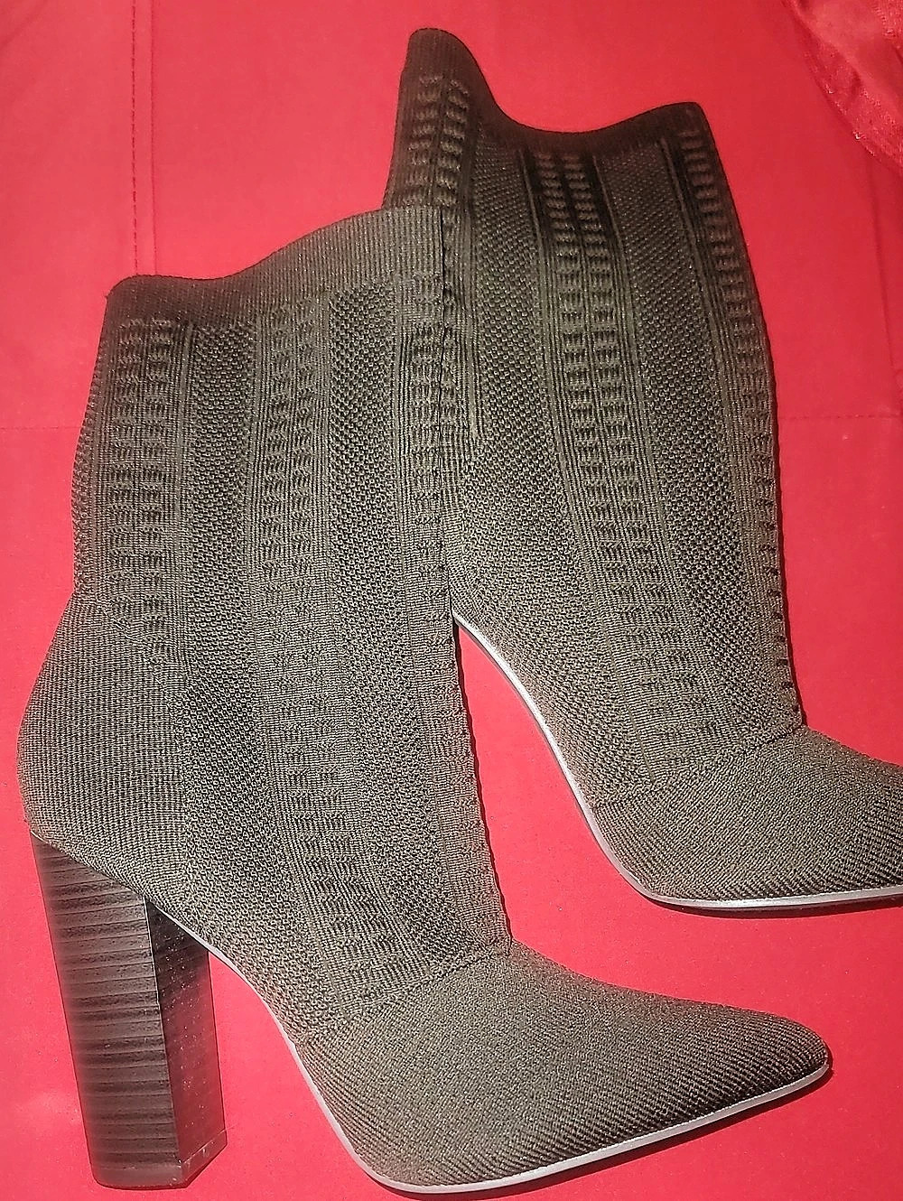 ShoeDazzle Jessica Pointed Toe Block Heel Boots in Black Size US 8